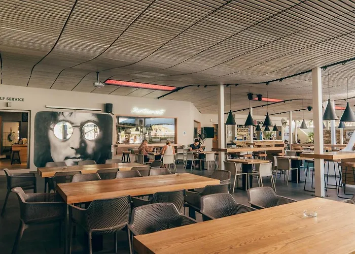 Farout Beachclub - & Kemp Mylopotas