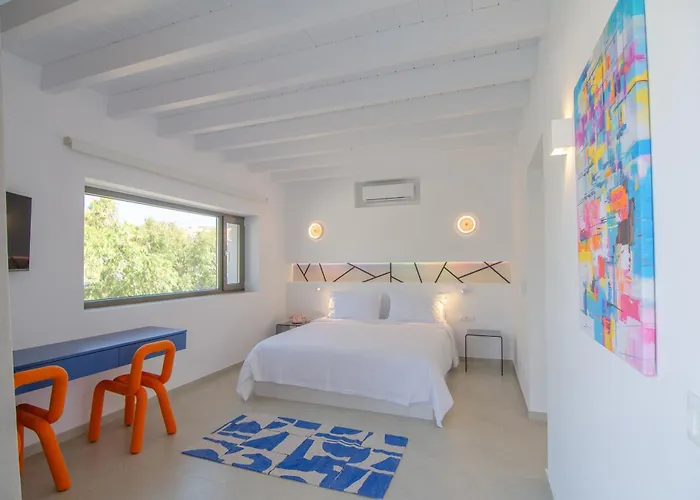 Farout Beachclub - & Kemp