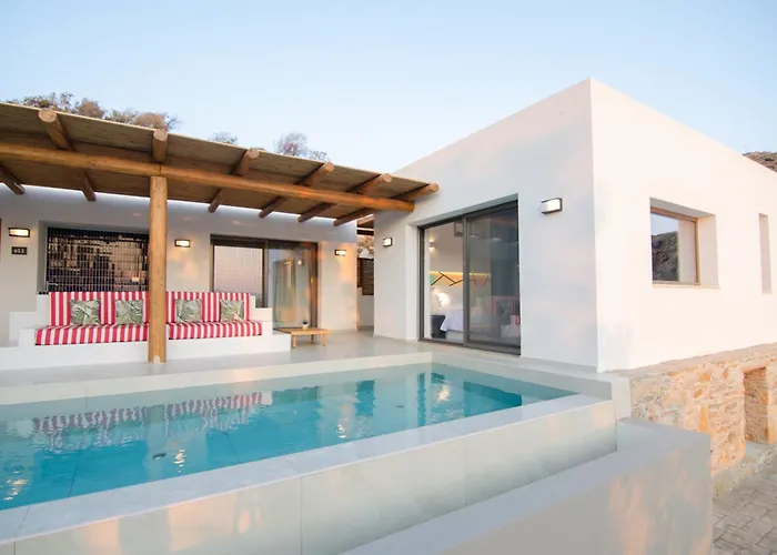 Farout Beachclub - & *