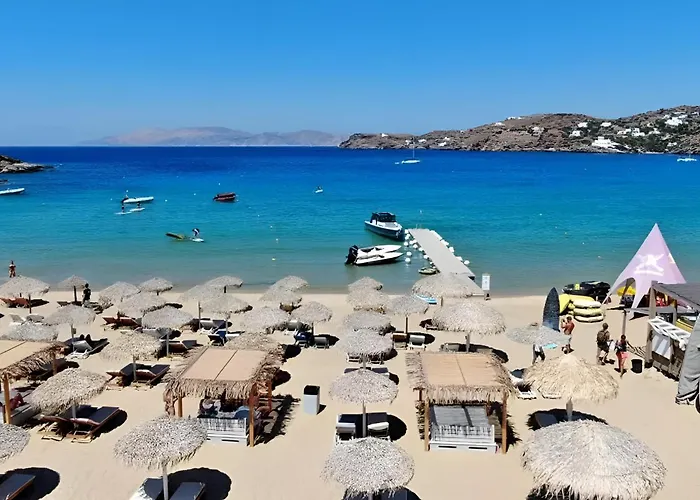 Farout Beachclub - & * Mylopotas