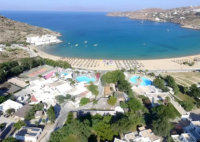 Kemp Farout Beachclub - &