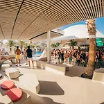 Farout Beachclub - &
