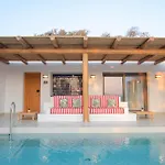 Farout Beachclub - & Parque de Campismo Mylopotas