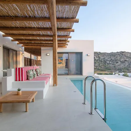 Farout - Beachresort & مكان تخييم