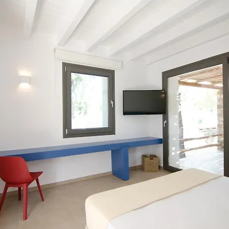 Farout - Beachresort & *