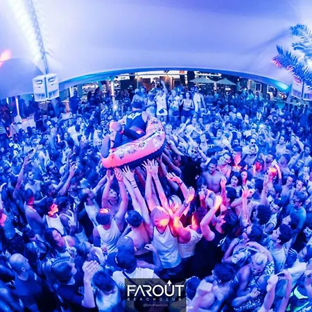 Farout Beachclub - & Parque de Campismo