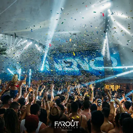 Farout Beachclub - & Parque de Campismo *