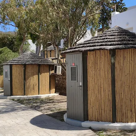 Farout Beachclub - Rooms & Camping