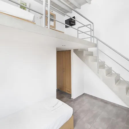 Κάμπινγκ Farout Beachclub - & *