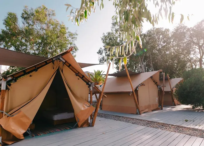 Campingplads Farout Beachclub - & Mylopotas